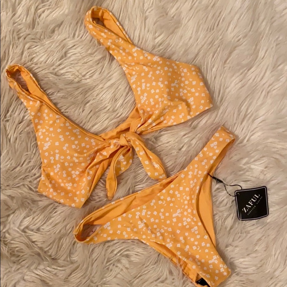 ZAFUL Bikini -Yellow with White Flowers -Tie Front